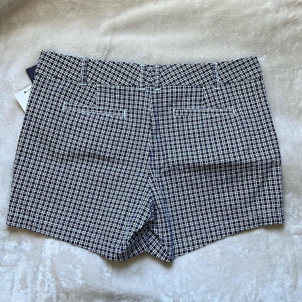 Land'n Sea Shorts - Picture 3 of 5